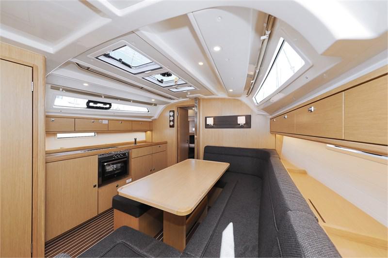 Book yachts online - False - Bavaria Cruiser 41 (3Cab) - Hemonaty - rent