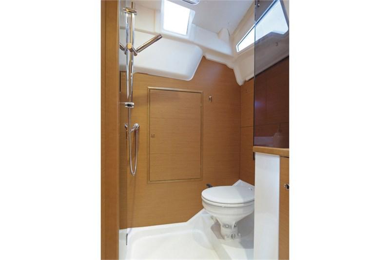 Book yachts online - False - Sun Odyssey 389 (3Cab) - Suzie Q - rent
