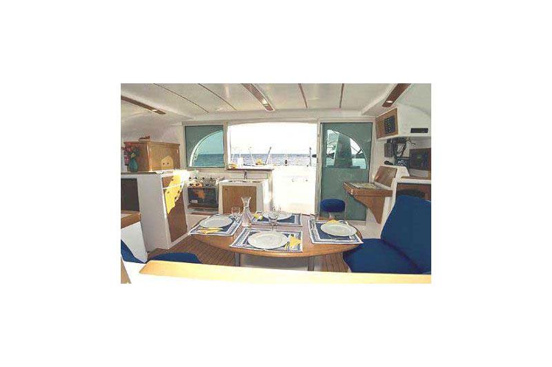 Book yachts online - False - Lagoon 380 (4Cab) - Brut de pomme - rent