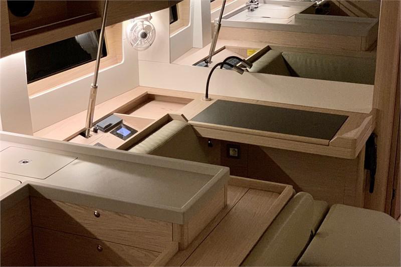 Book yachts online - False - Oceanis 51.1 (5Cab) - Avocado - rent