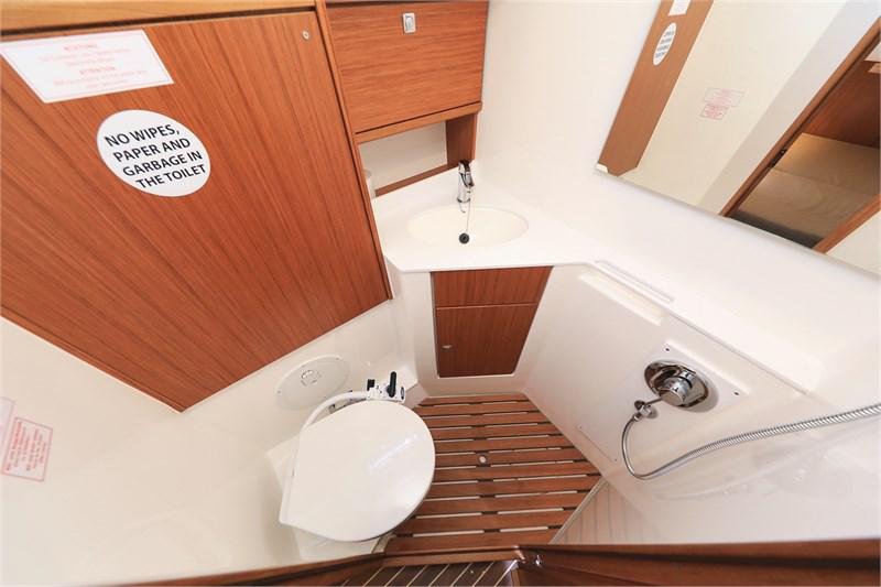 Book yachts online - False - Bavaria Cruiser 46 (3Cab) Style - Hana - rent