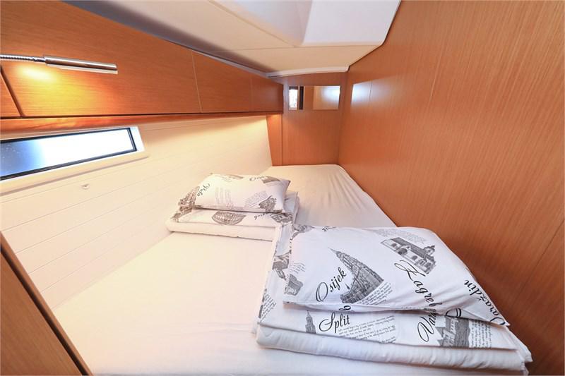 Book yachts online - False - Bavaria Cruiser 46 (4Cab) - Angel - rent