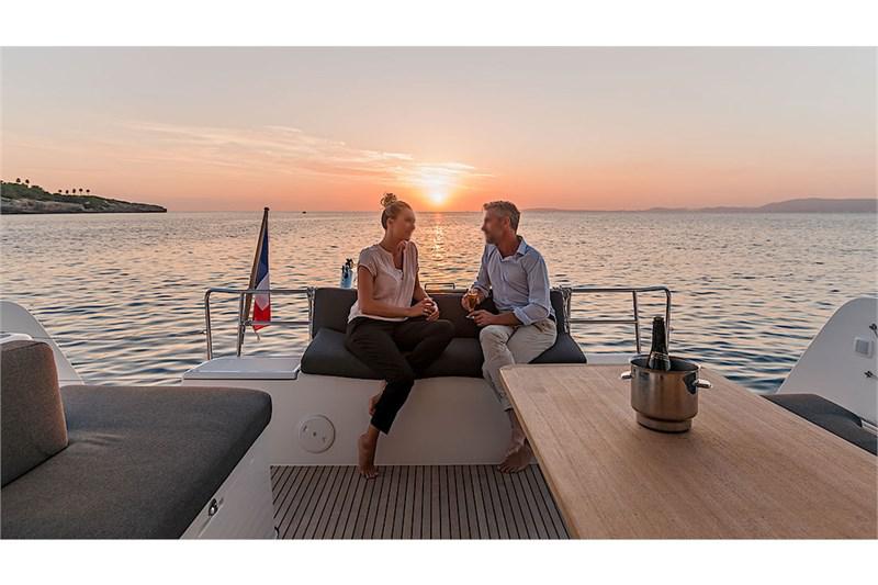 Book yachts online - False - Lagoon 40 (4+2Cab) - Vaiana - rent