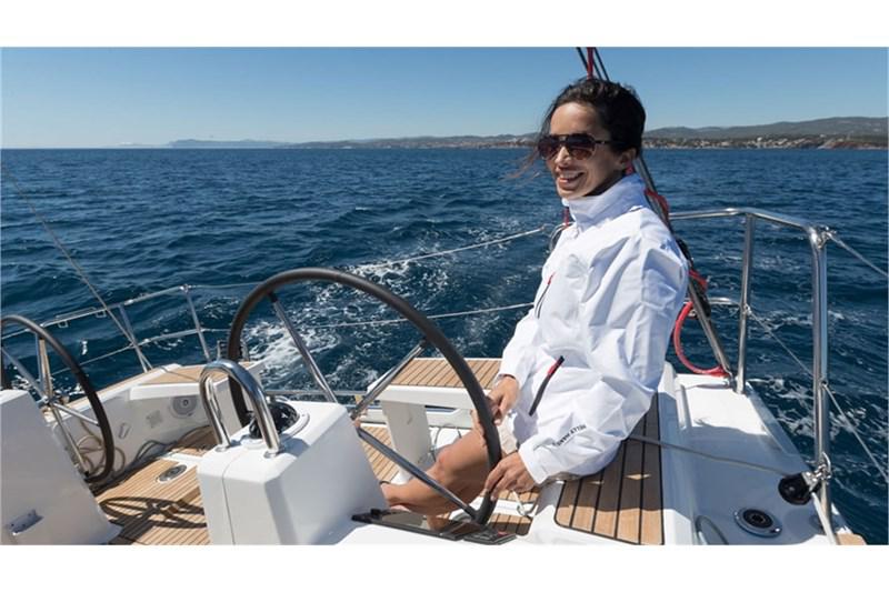 Book yachts online - False - Oceanis 38.1 (3Cab) - Maja - rent