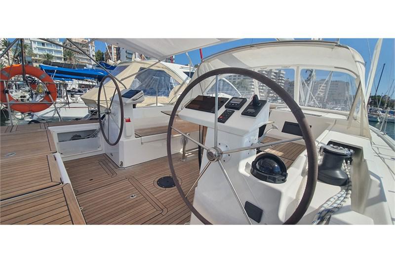 Book yachts online - False - Bavaria C45 (4Cab) - Whisper - rent