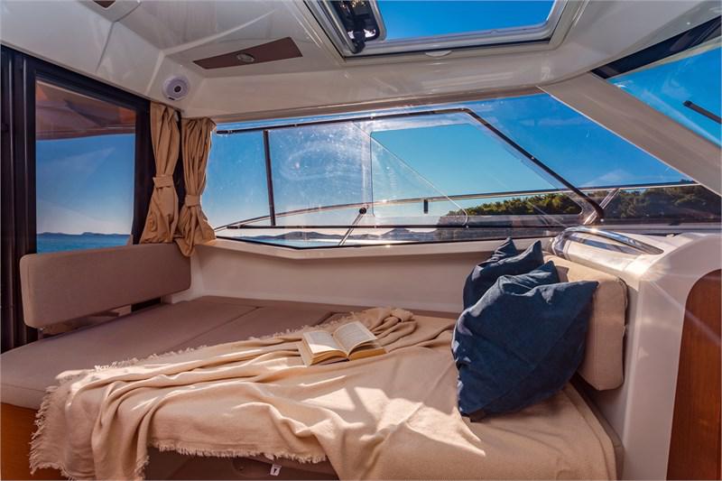 Book yachts online - False - Merry Fisher 855 - Dobrila - rent