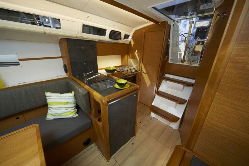 Book yachts online - False - Sun Odyssey 349 (3Cab) - Popeye - rent