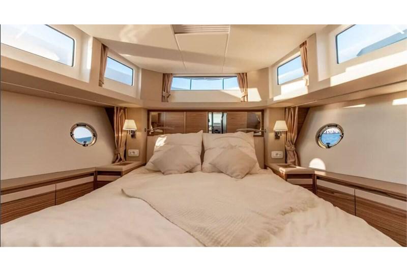Book yachts online - False - Greenline 45 Fly - Chili - rent