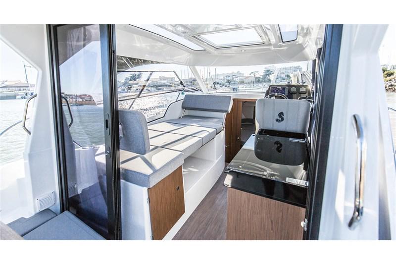 Book yachts online - False - Antares 9 OB - Aurora - rent