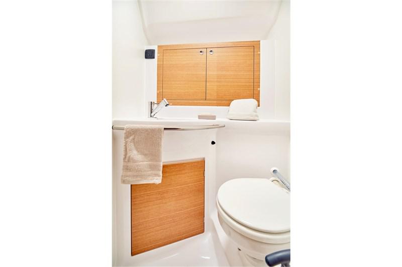 Book yachts online - False - Elan Impression 40.1 (3cab) - Kaya - rent