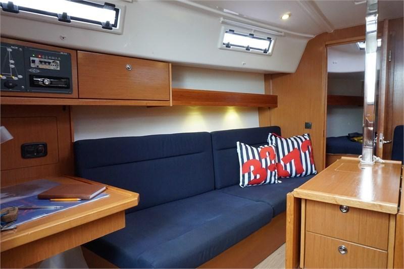 Book yachts online - False - Bavaria 32 Cruiser - Waka Waka - rent