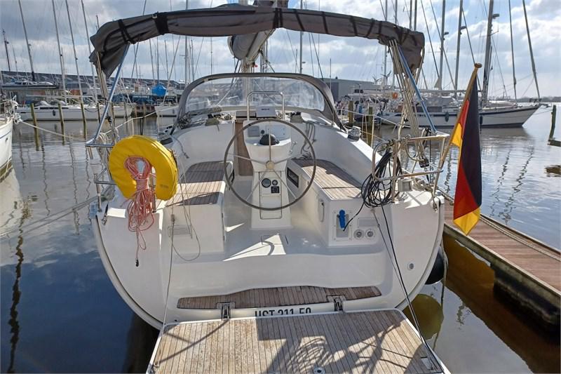 Book yachts online - False - Bavaria Cruiser 36 (3Cab) - Toni Manila - rent
