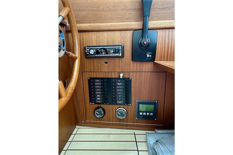 Book yachts online - False - Sirius 32 DS - Summerbrise - rent