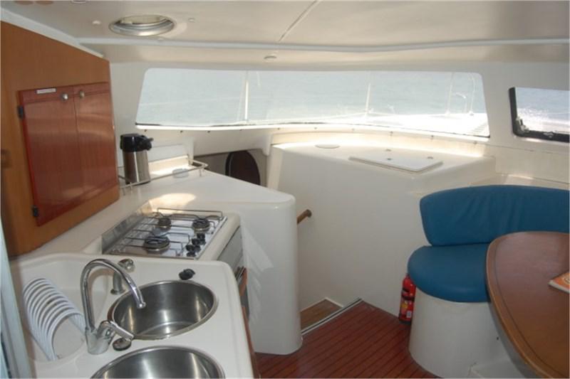 Book yachts online - False - LAVEZZI 40 (4Cab) - Alboran Kupela (Cienfuegos) - rent