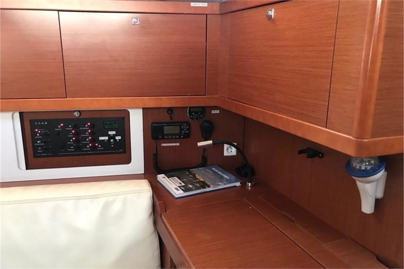 Book yachts online - False - Oceanis 45 (4Cab) - Alboran Gin Tonic (Mallorca/La Lonja) - rent