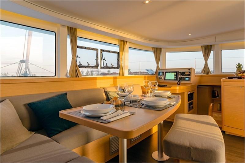 Book yachts online - False - Lagoon 42 (4+2Cab) - Mahi Mahi - rent