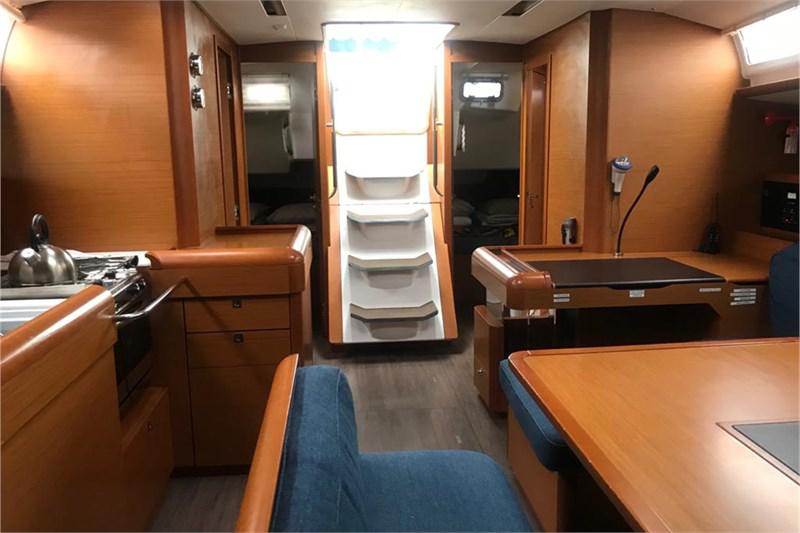 Book yachts online - False - Sun Odyssey 519 (5Cab) - Alboran Jerez (Radazul) - rent
