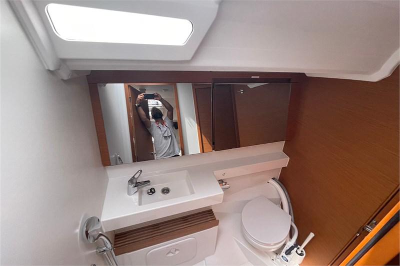 Book yachts online - False - Sun Odyssey 440 (4cab) - Alboran Amaretto (Mallorca/La Lonja) - rent