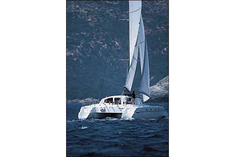 Book yachts online - False - Belize 43 (4Cab) -  Alboran Piropo (Cienfuegos) - rent
