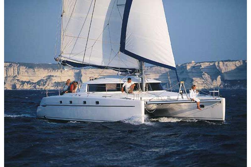 Book yachts online - False - Belize 43 (4Cab) -  Alboran Piropo (Cienfuegos) - rent