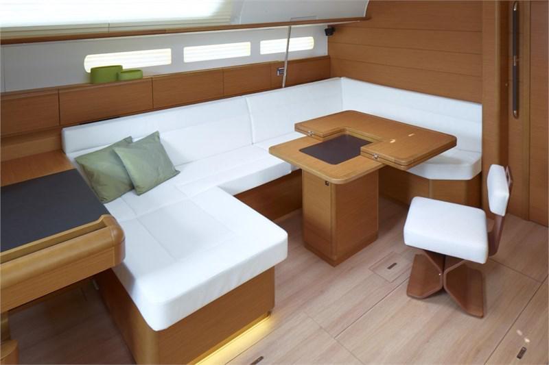 Book yachts online - False - Sun Odyssey 519 (5Cab) - Alboran Pacharán (Palmeira) - rent