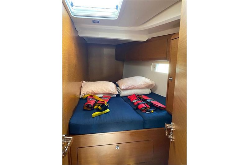 Book yachts online - False - Sun Odyssey 519 (5Cab) - Alboran Pacharán (Radazul) - rent