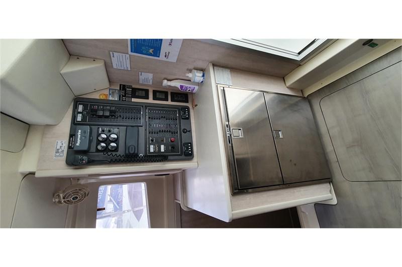 Book yachts online - False - Leopard 44 (4Cab) - La Luna (Angra do Reis) - rent