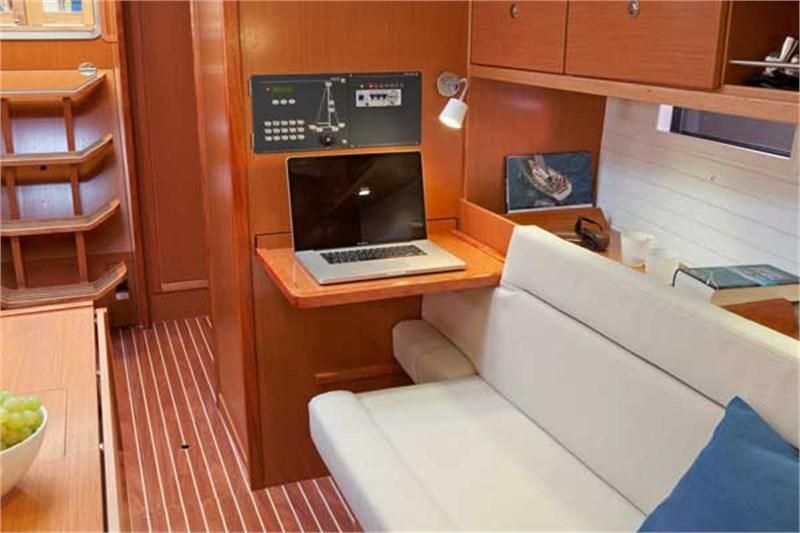 Book yachts online - False - Bavaria Cruiser 36 (3Cab) - Carpe Diem - rent