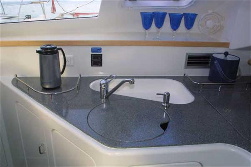 Book yachts online - False - Voyage 440 (4Cab) - Alboran Mahanga (Palmeira) - rent