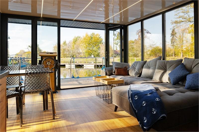 Book yachts online - False - Campi 400 - bella donna II - rent