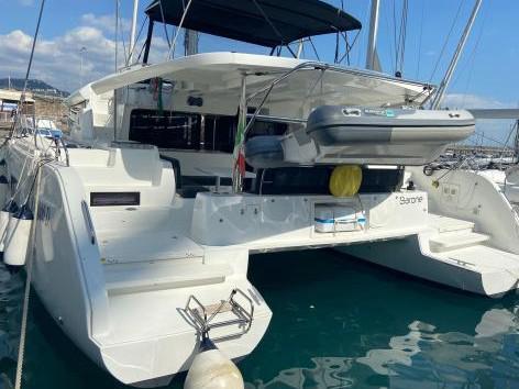 Book yachts online - catamaran - Lagoon 46 - Barone - rent