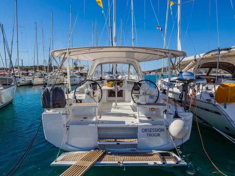 Book yachts online - sailboat - Oceanis 38.1 - Obsession - rent
