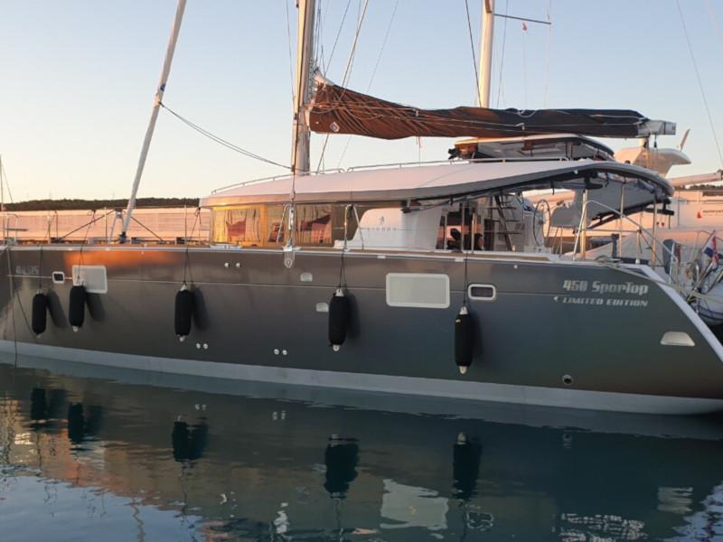 Book yachts online - catamaran - Lagoon 450 - OASIS - rent