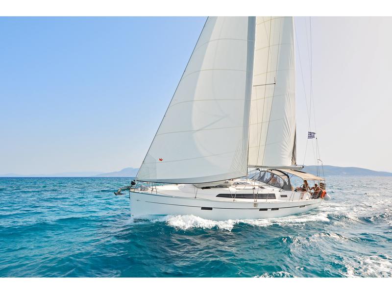 Book yachts online - sailboat - Bavaria Cruiser 46 - ROZERINA - rent