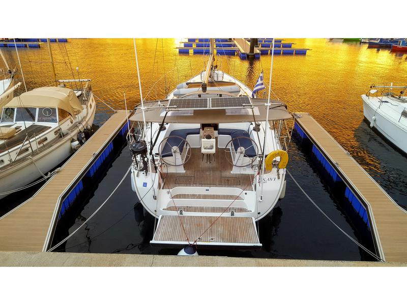Book yachts online - sailboat - Bavaria Cruiser 51 - Ekavi - rent
