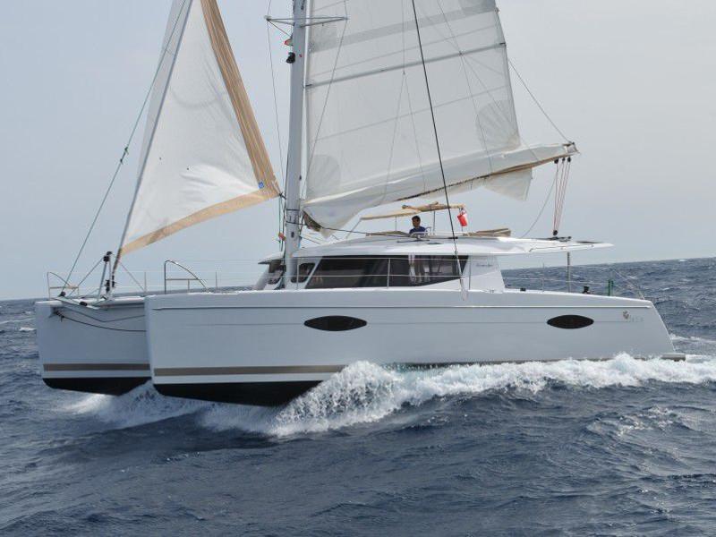 Book yachts online - catamaran - Helia 44 - YAKIRA - rent