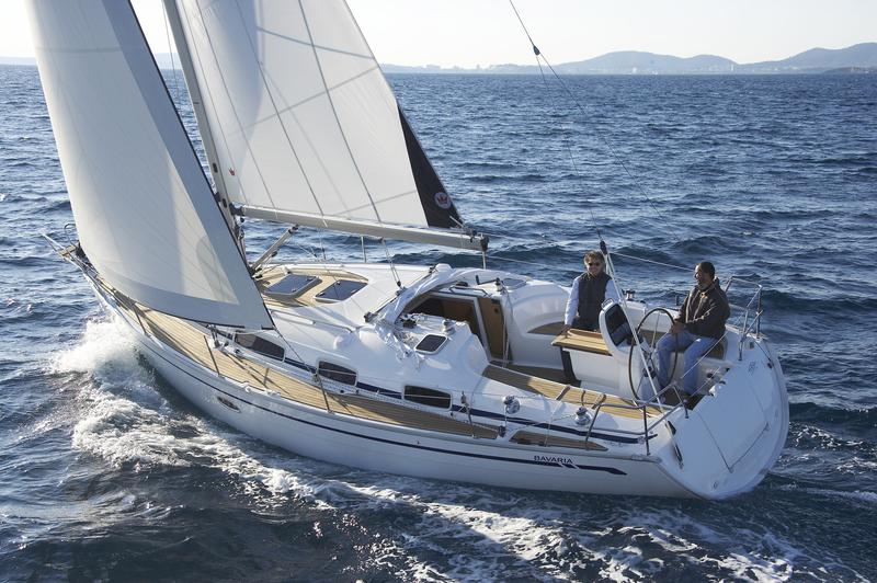 Book yachts online - sailboat - Bavaria 35 Cruiser - Pleiades - rent