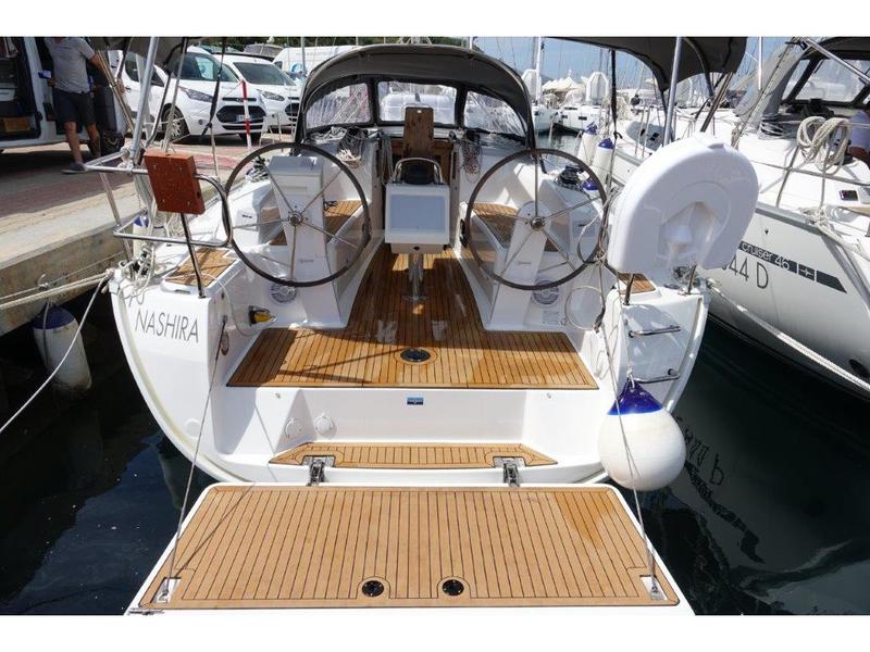 Book yachts online - sailboat - Bavaria Cruiser 34 - Nashira - rent
