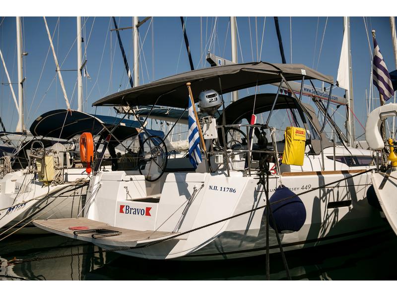 Book yachts online - sailboat - Sun Odyssey 449 - Bravo - rent