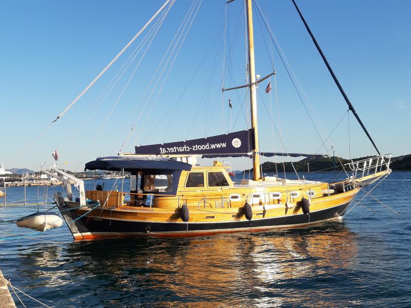 Book yachts online - other - Gulet - Larus - rent