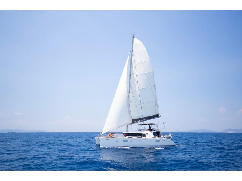 Book yachts online - catamaran - Lagoon 500 - Skippered - TORO BIANCO - rent