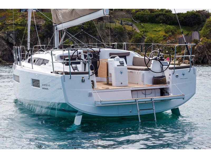 Book yachts online - sailboat - Sun Odyssey 410 - SYLPHIE - rent