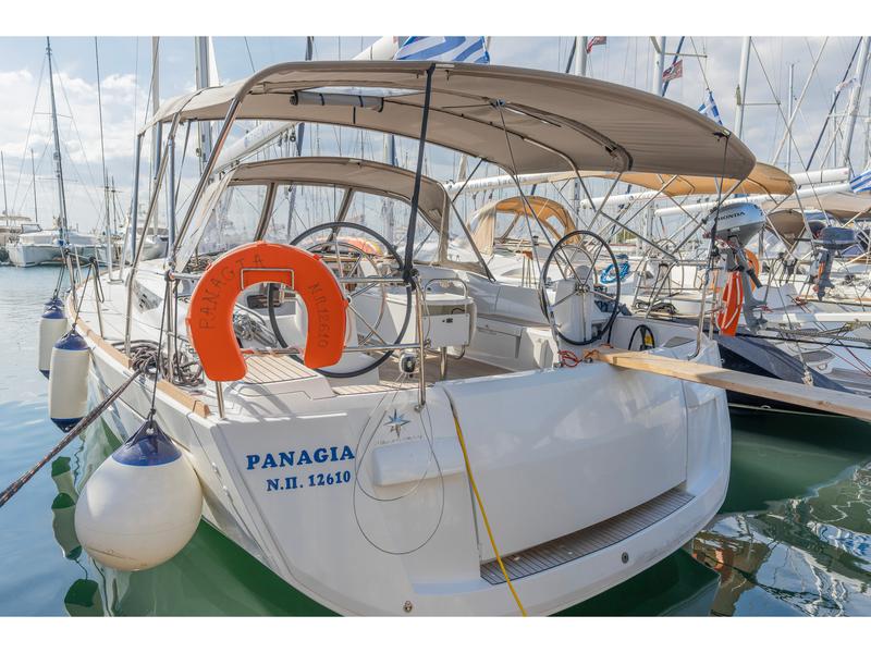 Book yachts online - sailboat - Sun Odyssey 519 -  5 cabs - PANAGIA - rent