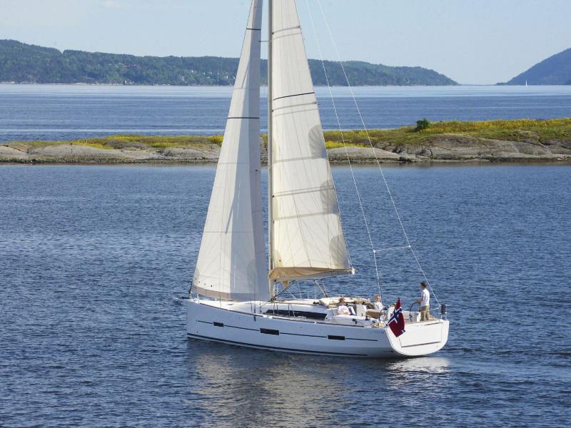 Book yachts online - sailboat - Dufour 412 Grand Large - Bukovac - rent