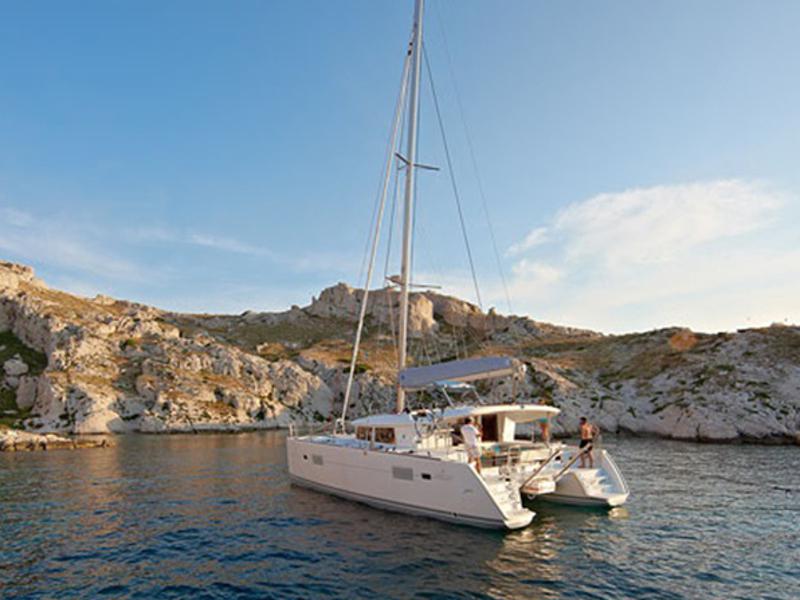 Book yachts online - catamaran - Lagoon 400 S2 - Mrežnica - rent