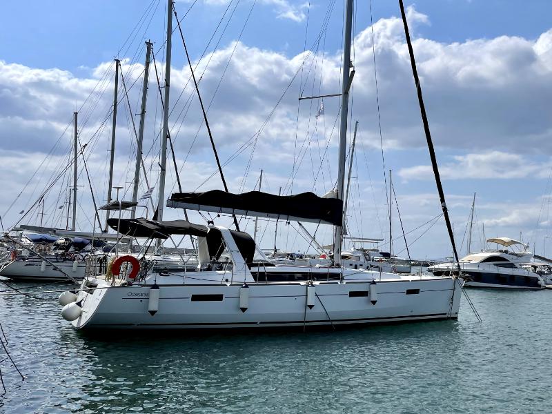 Book yachts online - sailboat - Oceanis 45 - Aida (Refit 2019) - rent