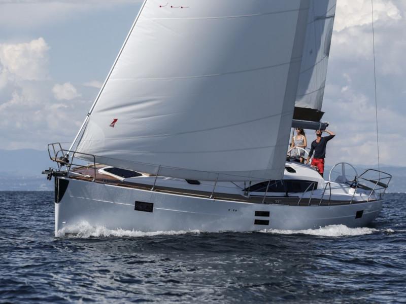 Book yachts online - sailboat - Elan 45 Impression - 4 cabin version - Polina - rent