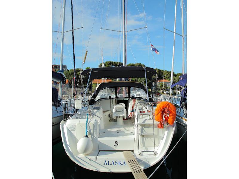 Book yachts online - sailboat - Beneteau Cyclades 39.3 - ALASKA - rent
