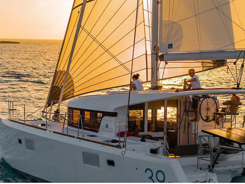 Book yachts online - catamaran - Lagoon 39 - Le Grand Bleu - rent
