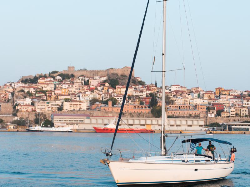 Book yachts online - sailboat - Bavaria 42 - Aiolis - rent